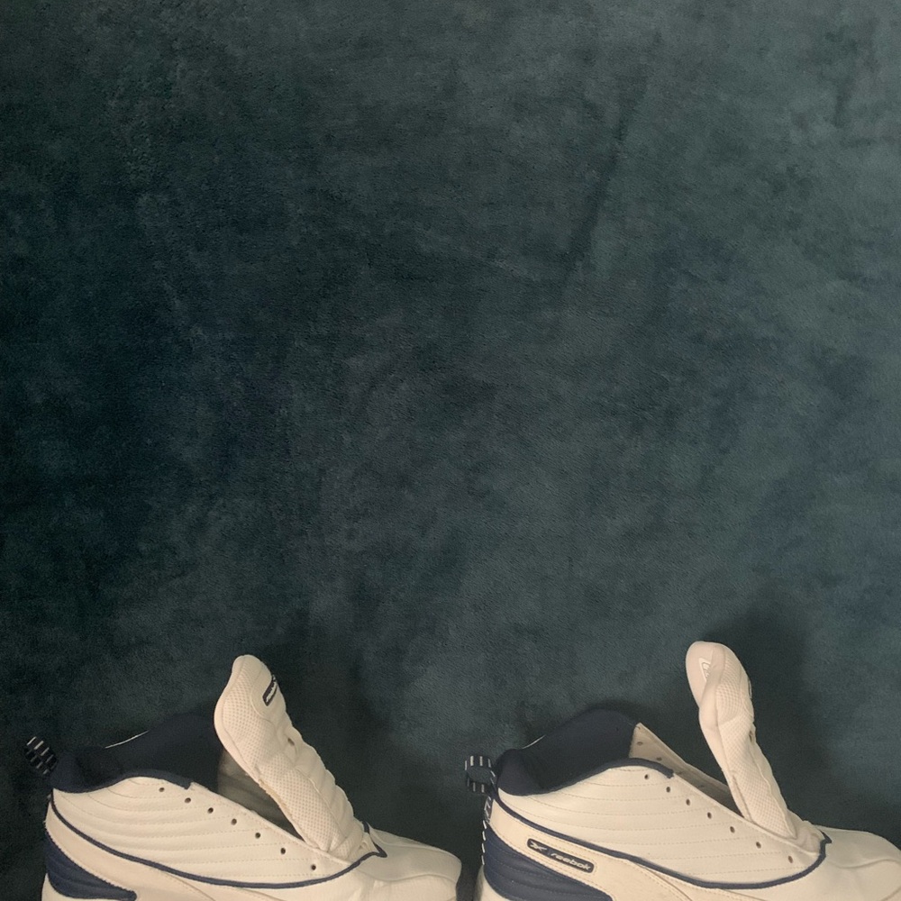 REEBOK HEXALITE VINTAGE 2000 Size 9 1/2 white with navy blue accents. Worn twice - Picture 7 of 8